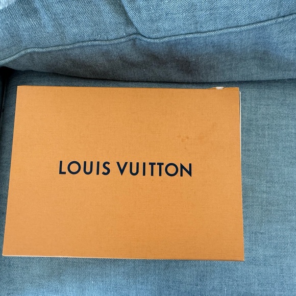 Louis Vuitton Monogram Pochette Metis - Picture 12 of 12